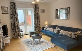 Mews House In The Centre Of Henley-On-Thames